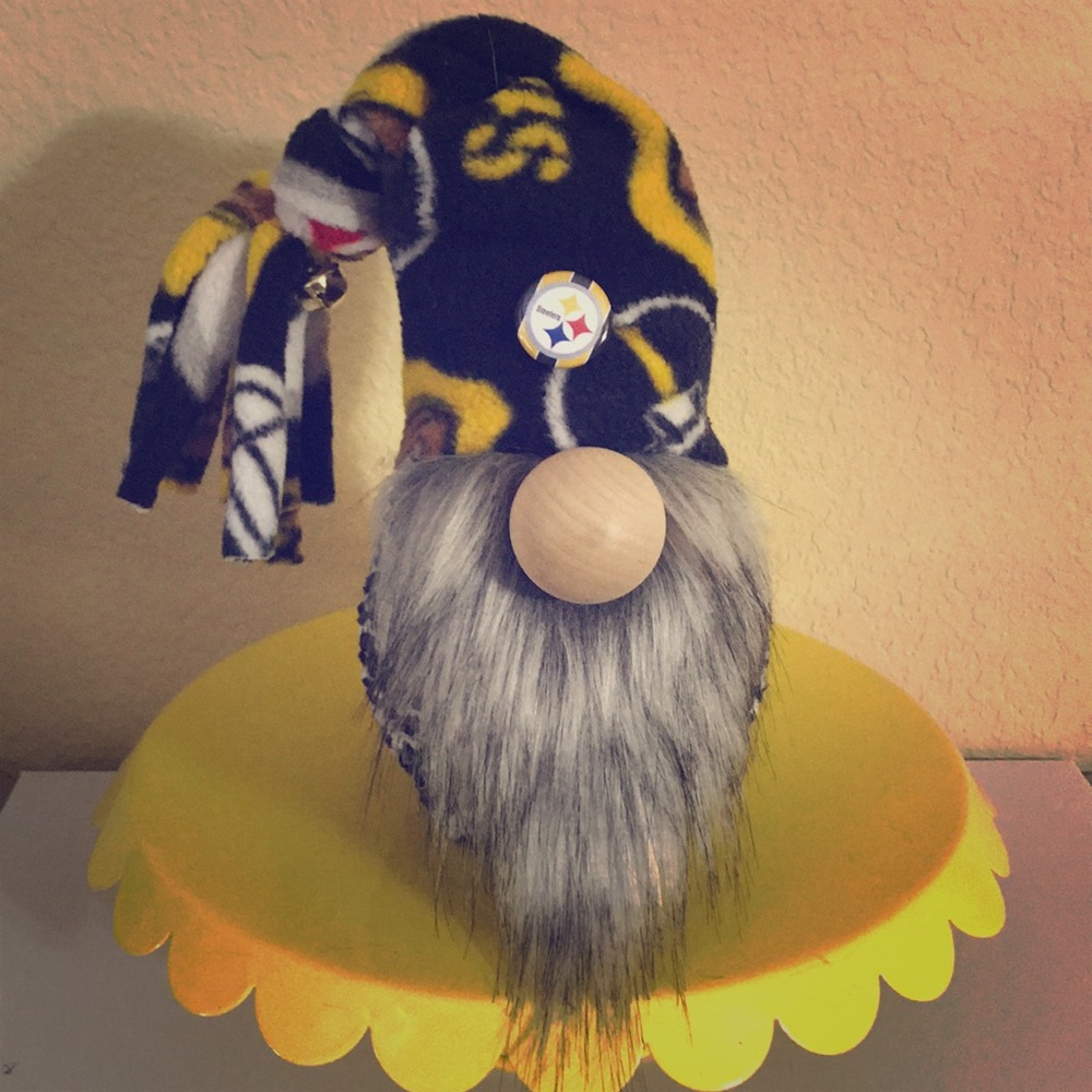 Gnome Steelers Theme